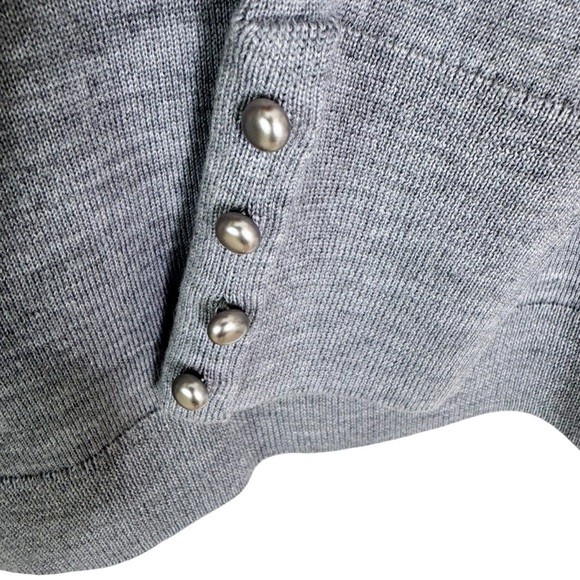 NWT Talbots Merino Wool Gathered Shoulder Pearl Button Cuff Sweater Gray Size M - Picture 5 of 9